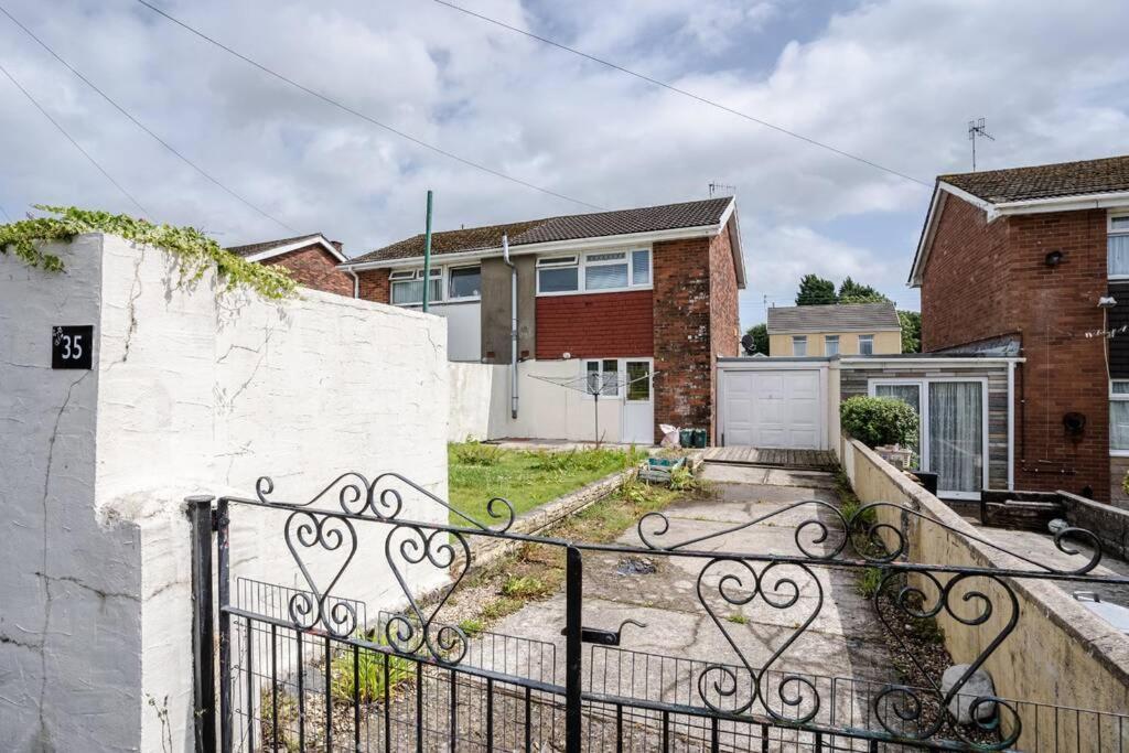 Off Road Parking, Smart Tv In Each Room! Swansea Exterior foto